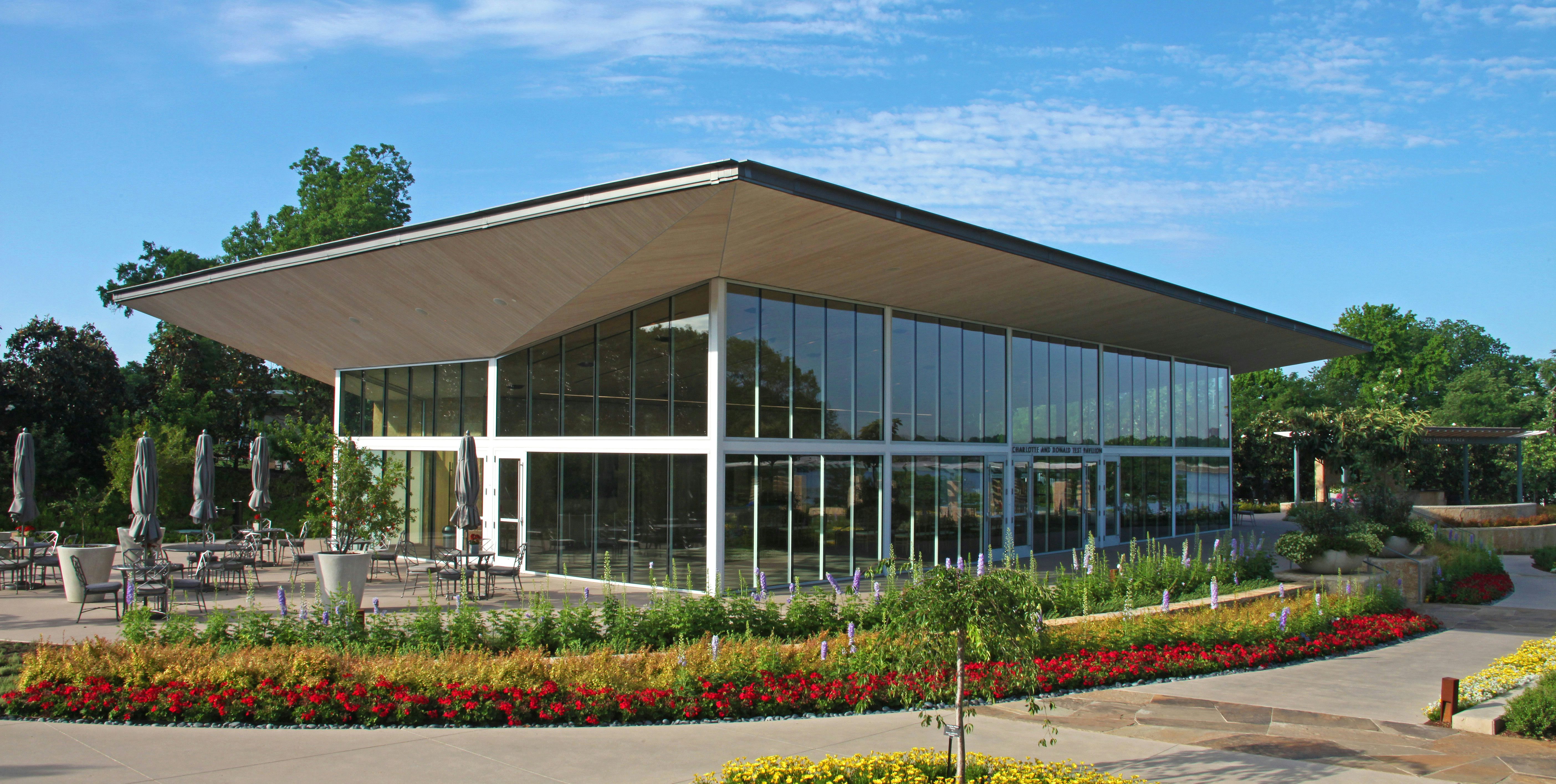 Building with beautiful flowers outdoors