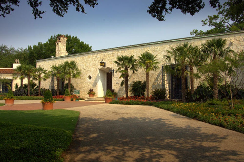 Lush New Landscape at the DeGolyer Estate Entry